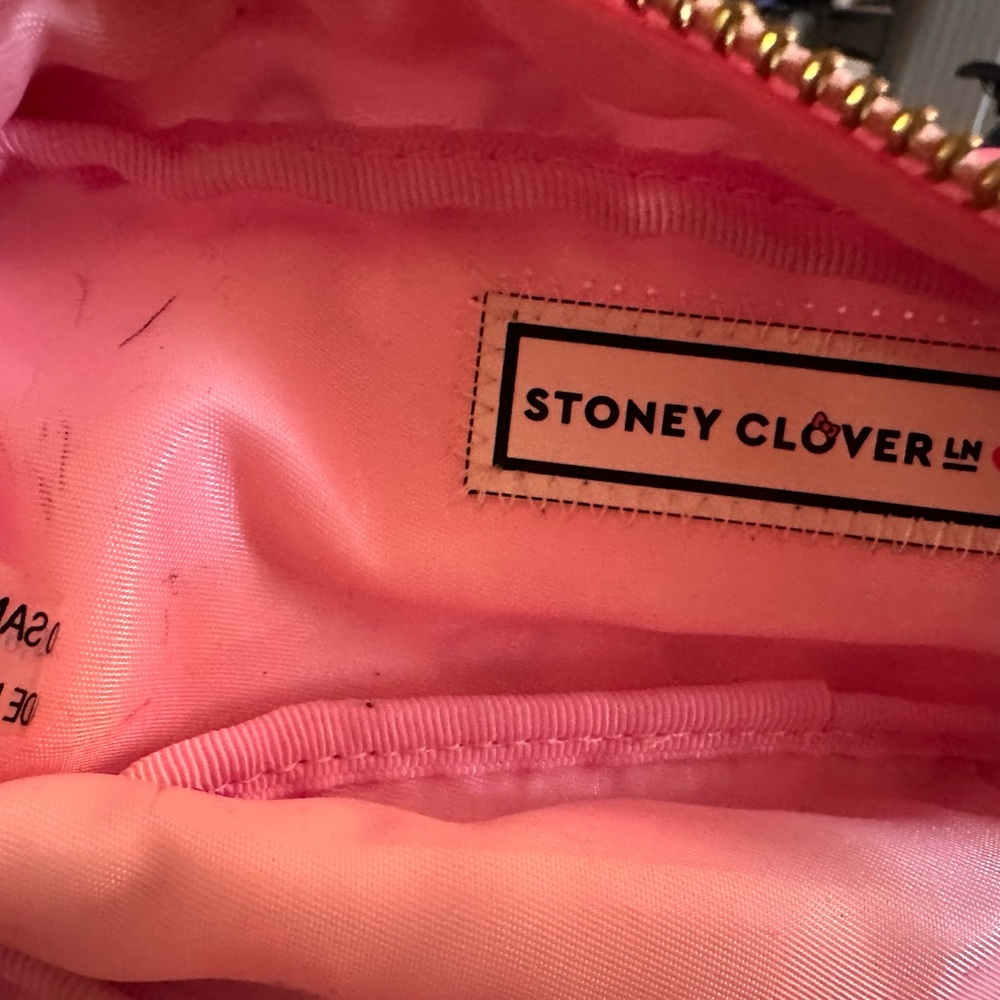 Authentic Stoney Clover Ln ❤️ Hello Kitty Collection. Small Classic Slim Pouch.